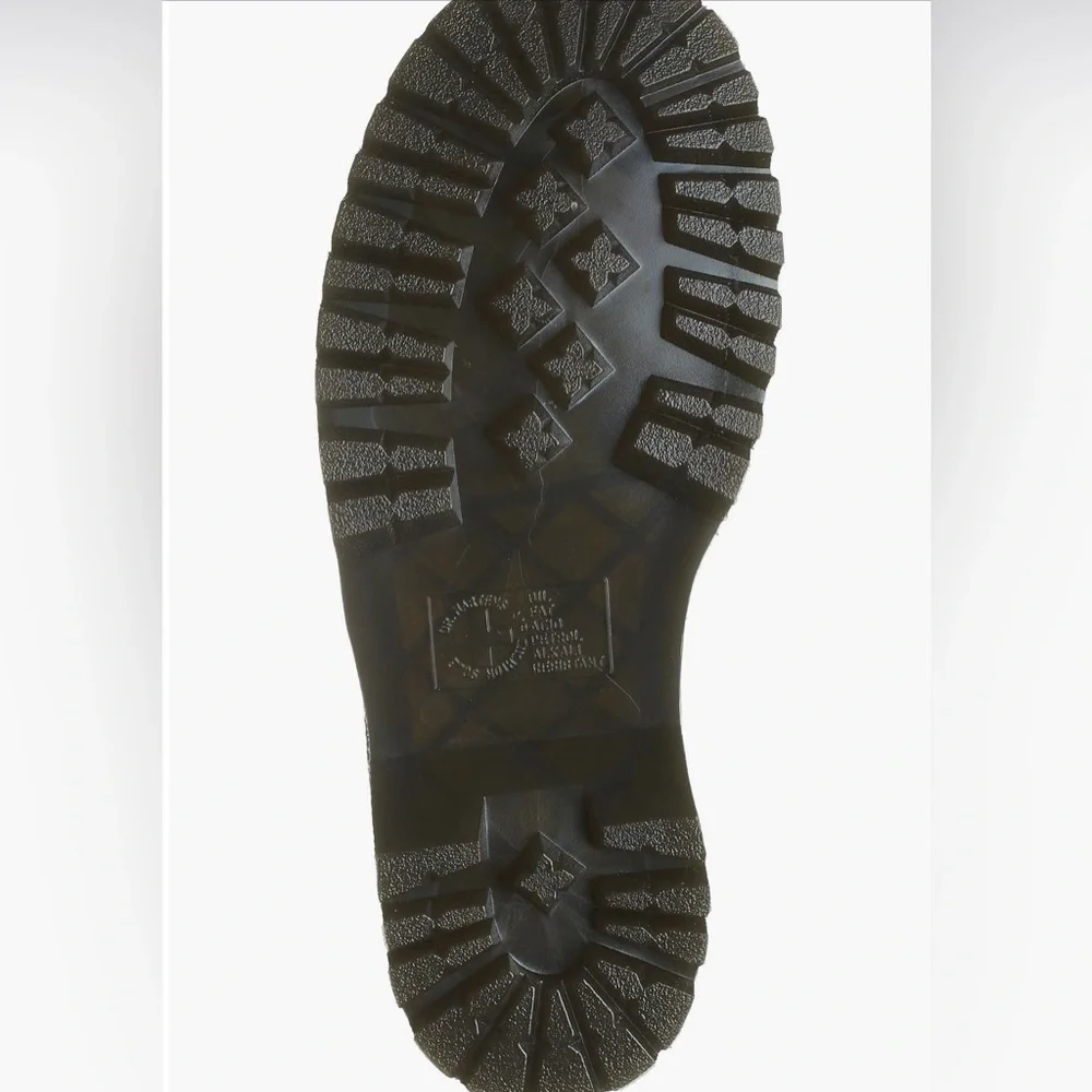 NEW! Dr. Martens Quad II Platform Derby in Vintage Taupe
